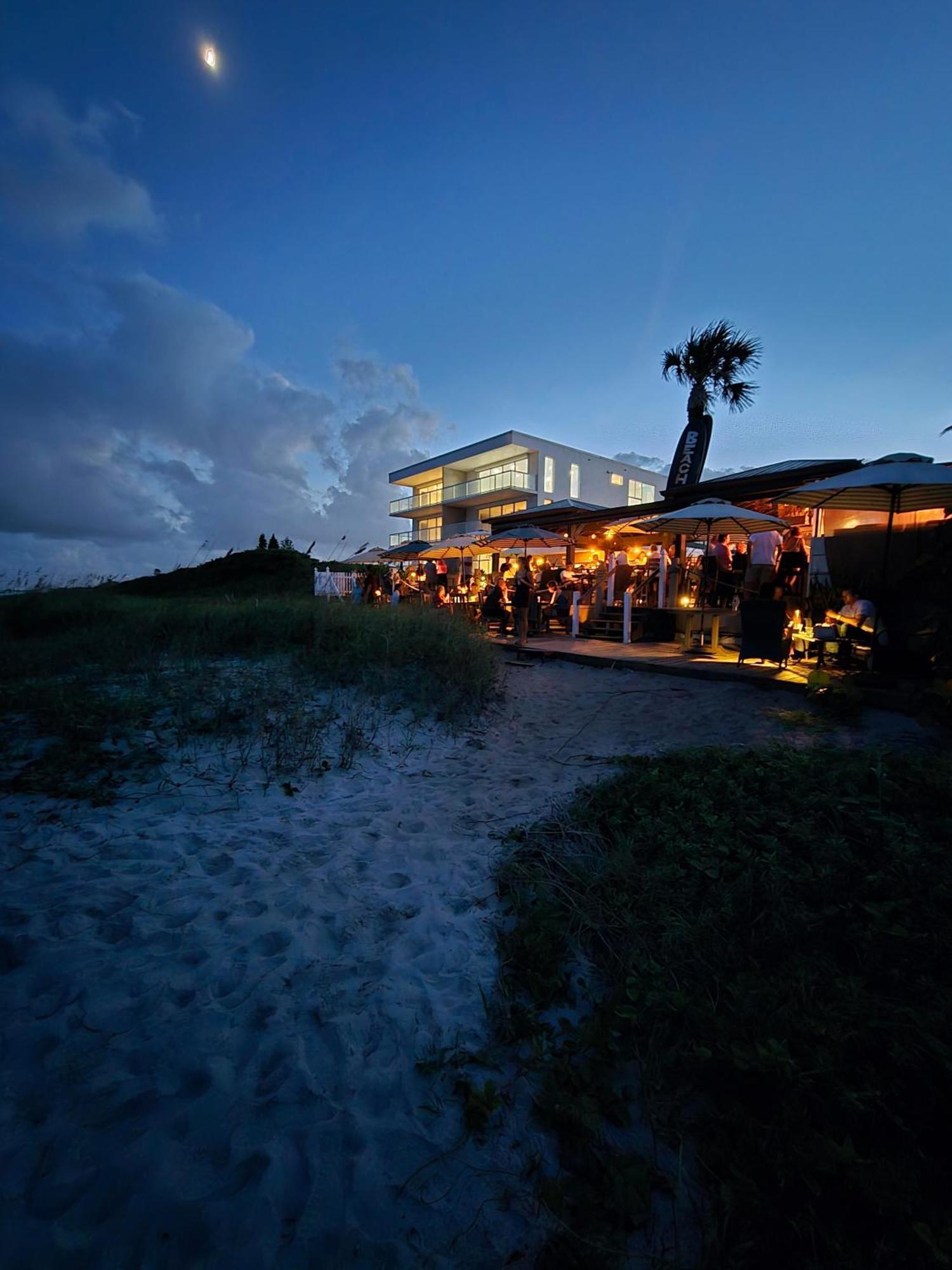 Bleu Beach Resort Indialantic Dış mekan fotoğraf